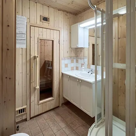 Belle Maison à Avec Sauna