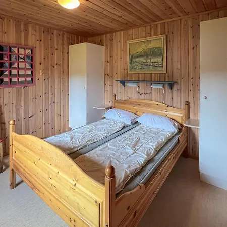 Dom wakacyjny In With Sauna