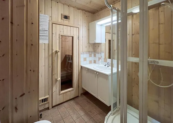 In With Sauna